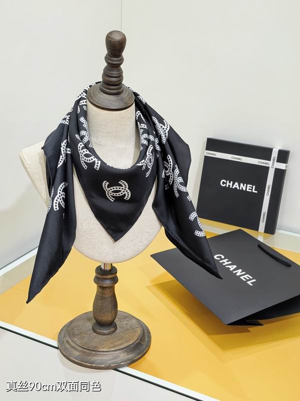 Chanel silk scarf hm15